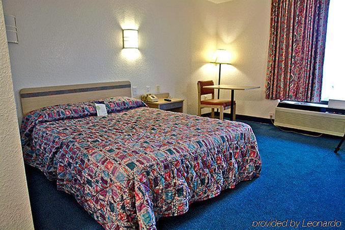 Motel 6 Huntsville - מדיסון מראה חיצוני תמונה