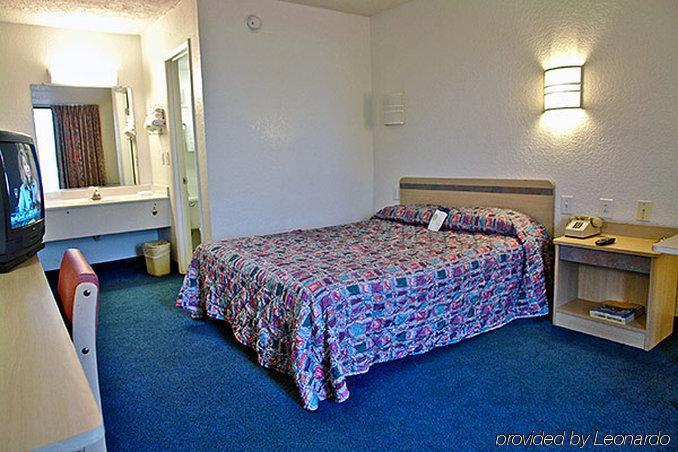 Motel 6 Huntsville - מדיסון מראה חיצוני תמונה